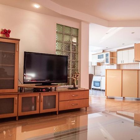 Apartment Emilija Skopje Luaran gambar