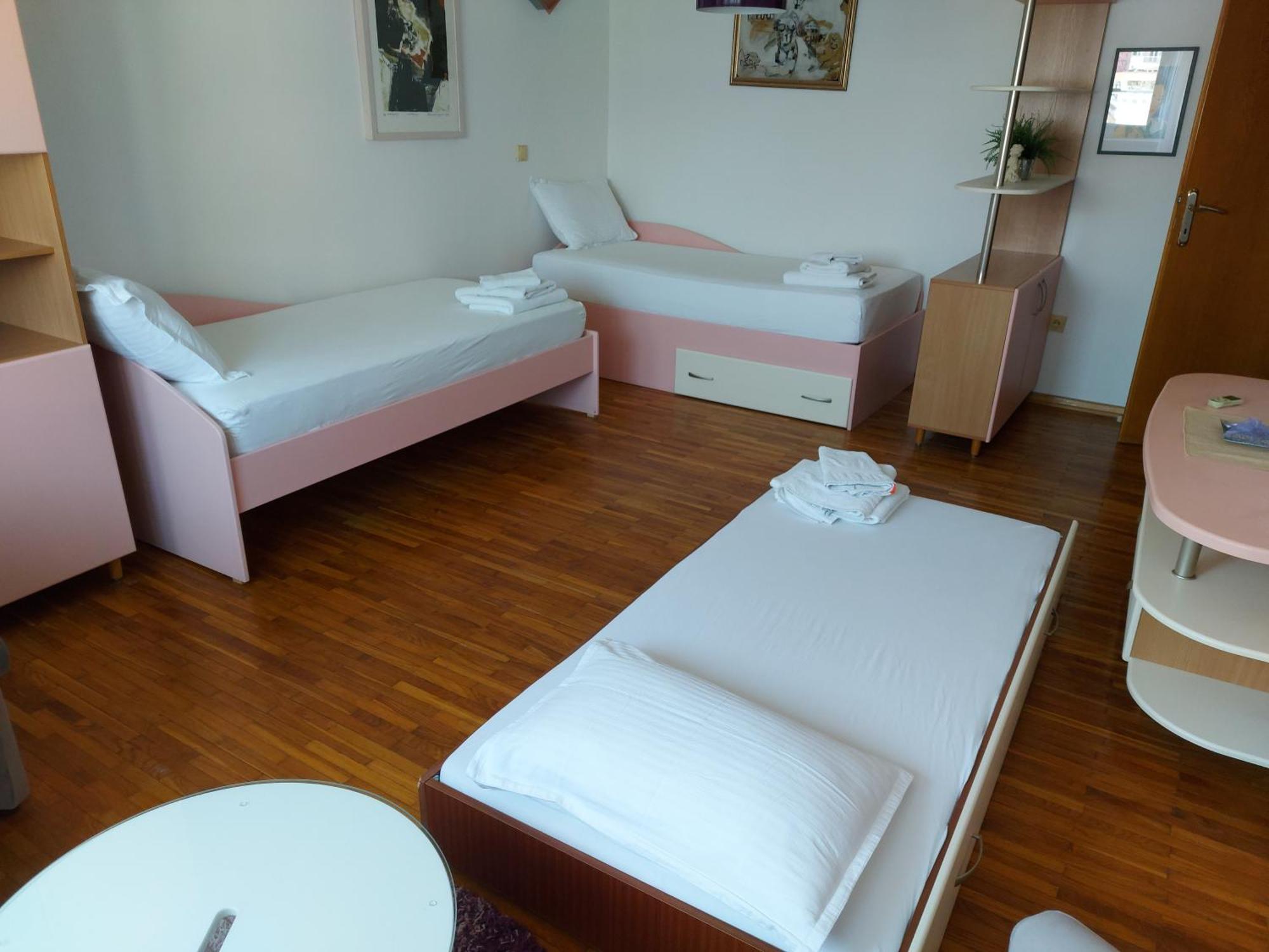 Apartment Emilija Skopje Luaran gambar